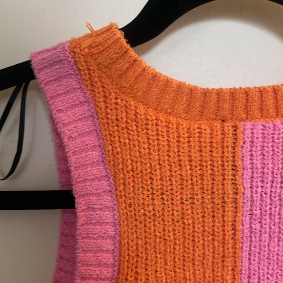 H&M Cropped Sweater Tank - Size S - Picture 3 of 5